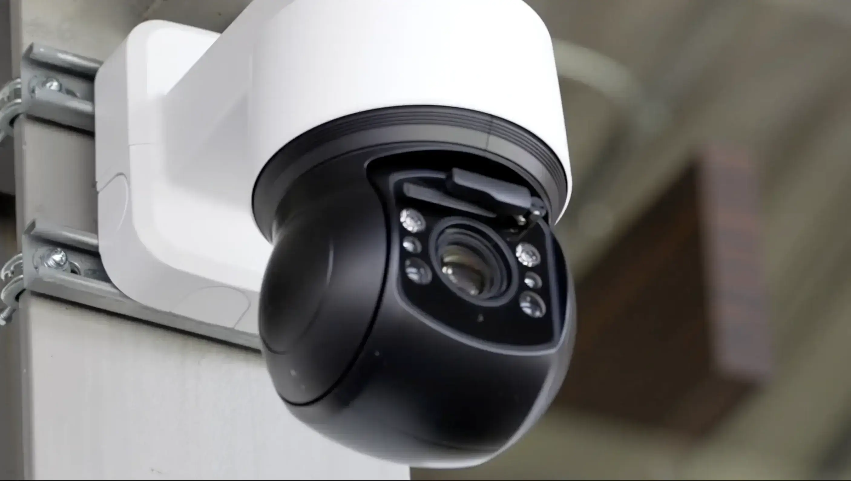 AMPLIFiCAM Launches FanView Technology to Revolutionize Fan
              Engagement at Major Sports & Live Events